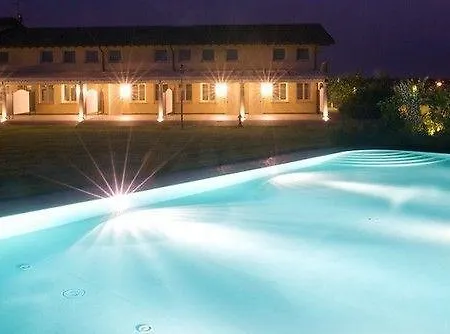 Hotel Gold Calcinate