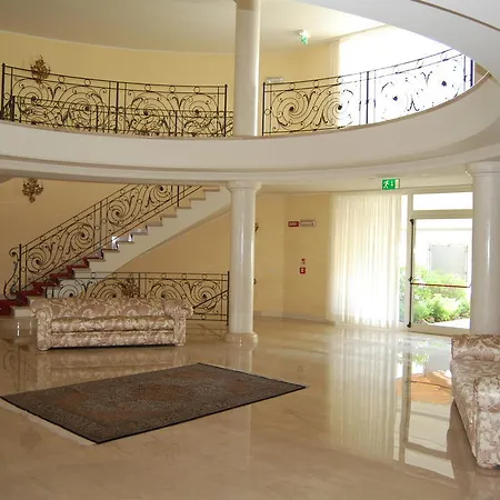 Gold Hotel Calcinate