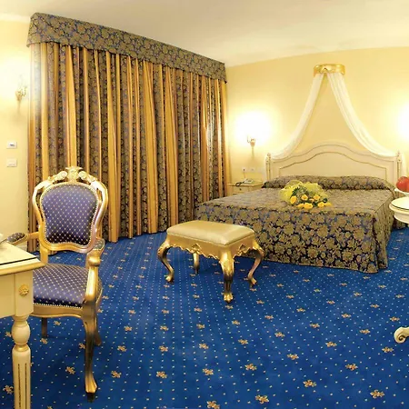 Hotel Gold