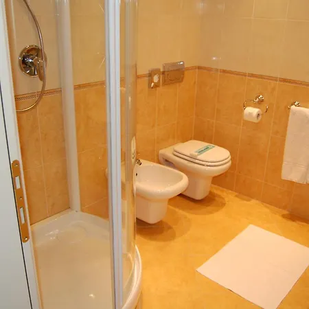 Gold Hotel 4*
